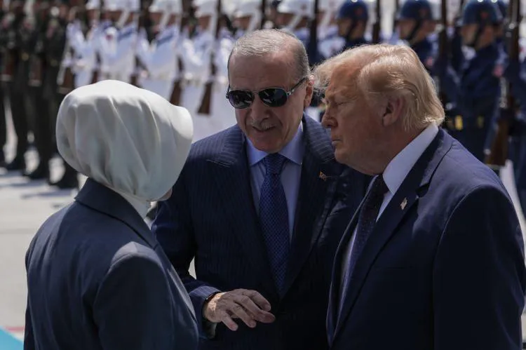 Erdoğan, Trump'ı Ankara'da karşıladı! Samimi anlar kameralara yansıdı