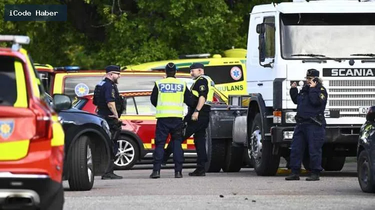 İsveç'te liseye kılıçlı saldırı: 1 ölü, 3 yaralı ​