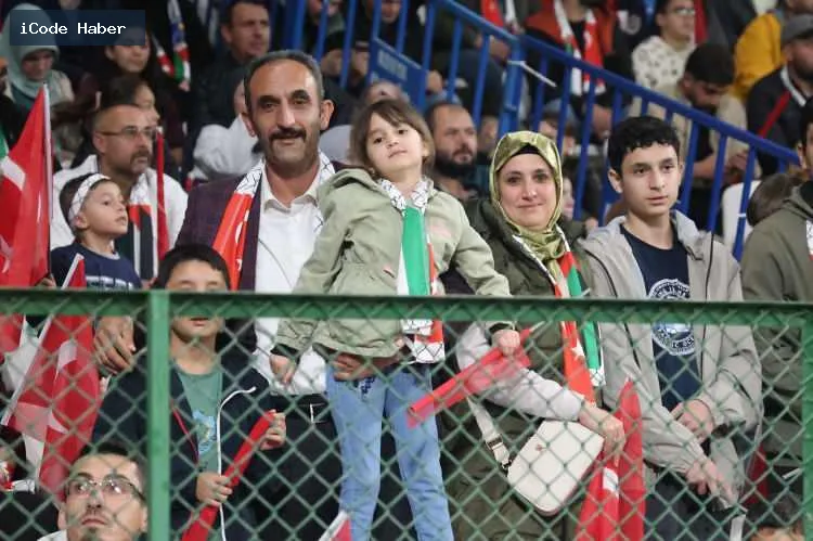 Konyaspor ile Filistin maçında son düdük 89:59'da çaldı: “Filistin özgür olana dek maç ertelenmiştir”