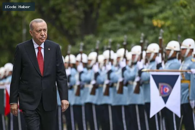 Meclis'te Erdoğan'a sürpriz jest: Bahçeli'den kırmızı-beyaz güller