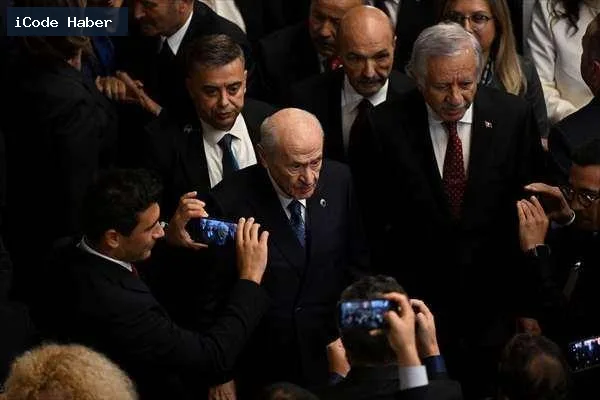 Mecliste yeni yasama yılı dolayısıyla resepsiyon düzenlendi